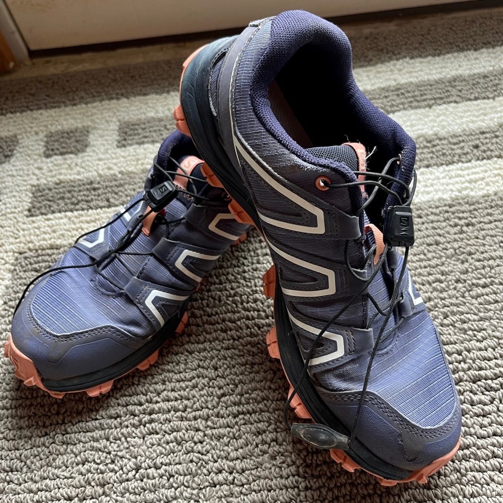 Women’s Salomon outdoor hiking shoes